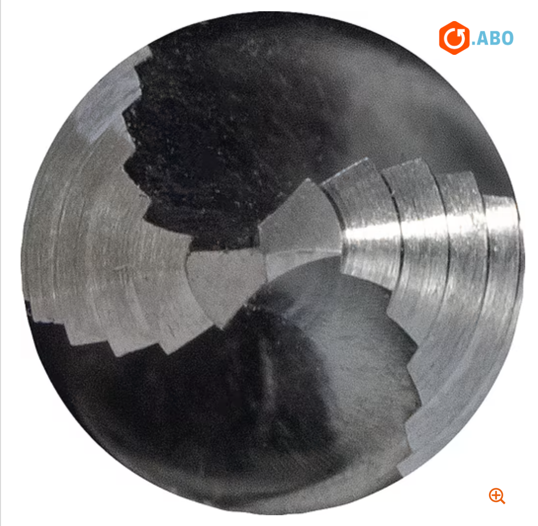 Foret à métaux à pointe étagée pour trous circulaires