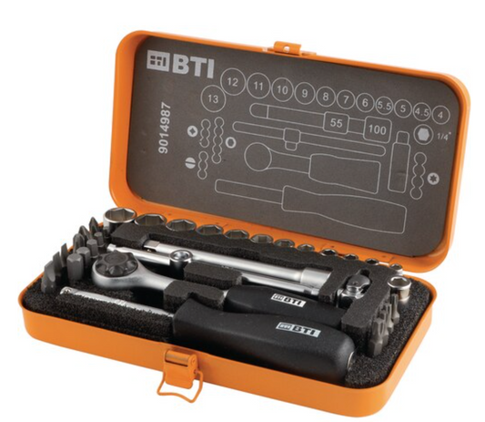 Jeu de 34 clés à douille